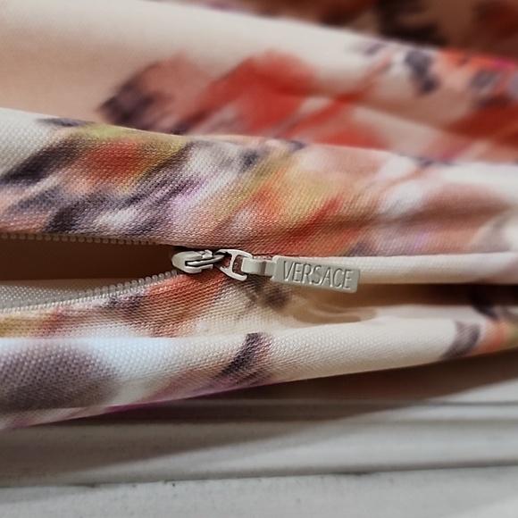 Vintage Gianni Versace Cream & Multicolor Sleeveless V Neck Midi Dress Size 40IT - Picture 8 of 13